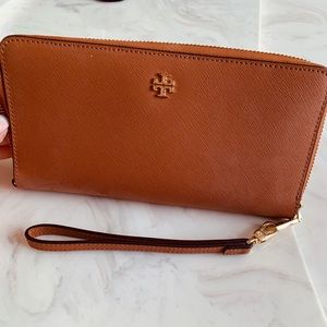 Tory Burch York Leather Continental Wallet